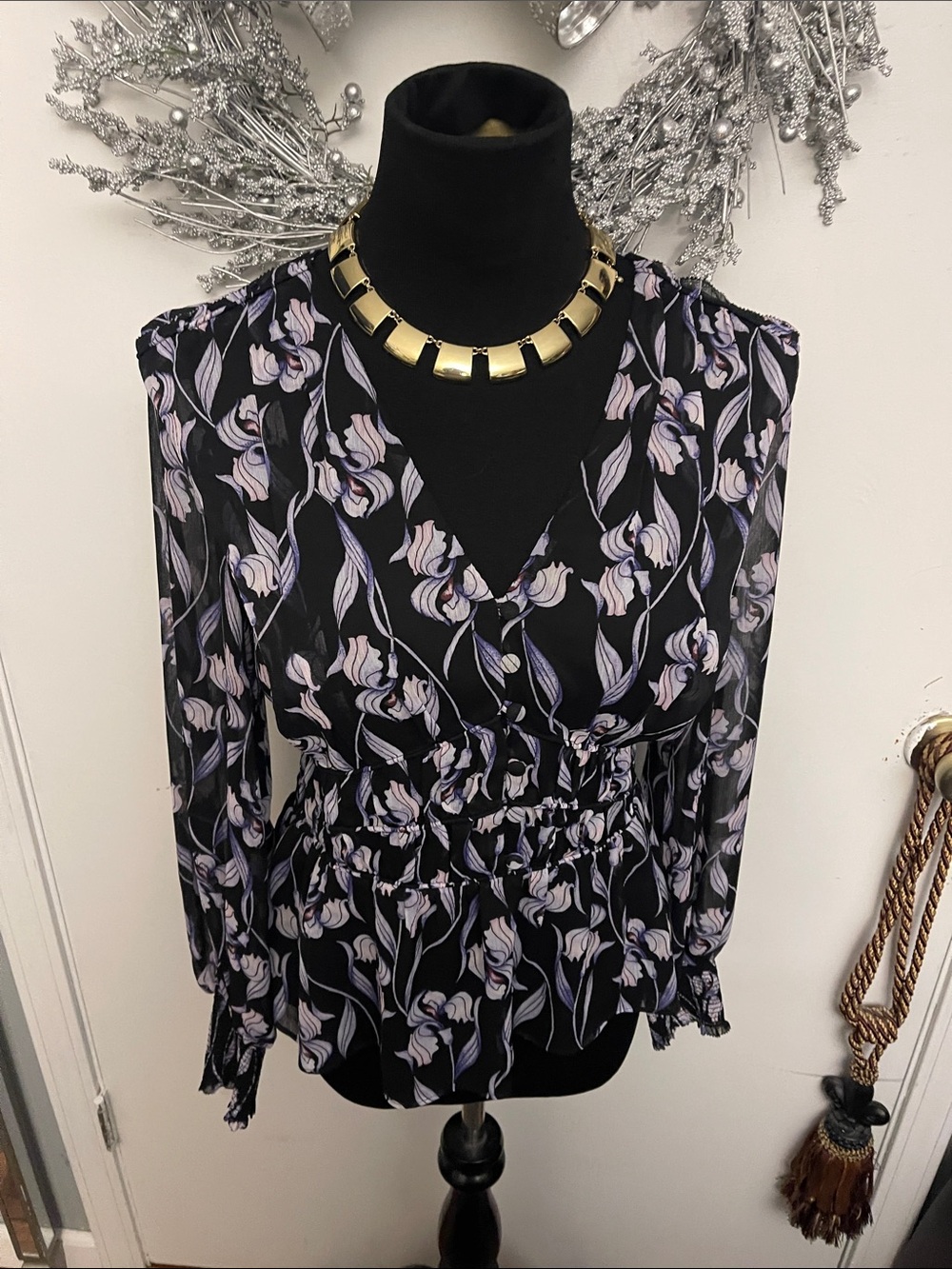 White House Black Market Black Floral V-Neck Peplum Blouse